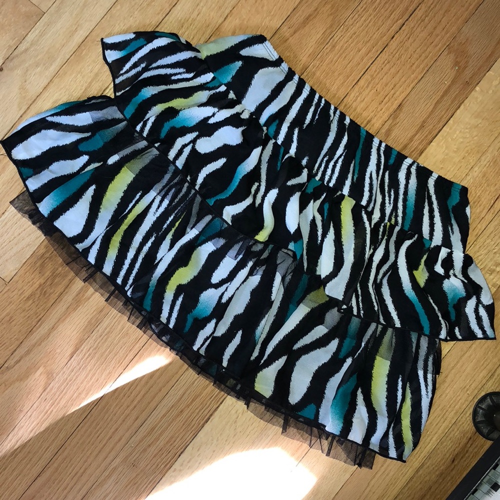 iz by Amy Byer girl’s flowy skirt